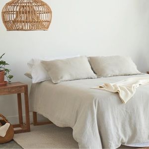 NWT Avocado Organic Linen Duvet Cover in Natural Color, Size Full/Queen
